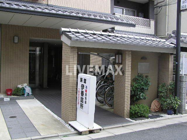 【エントランス】nexus伊香