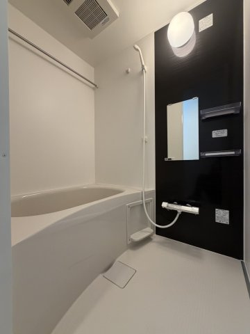 Alivis新町の浴室