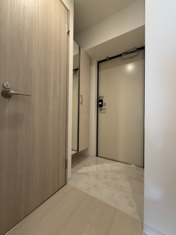 Alivis新町の玄関
