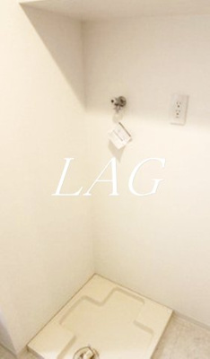 【設備】 | アイル日暮里弐番館・東京山手 | 室内洗濯機置き場です。