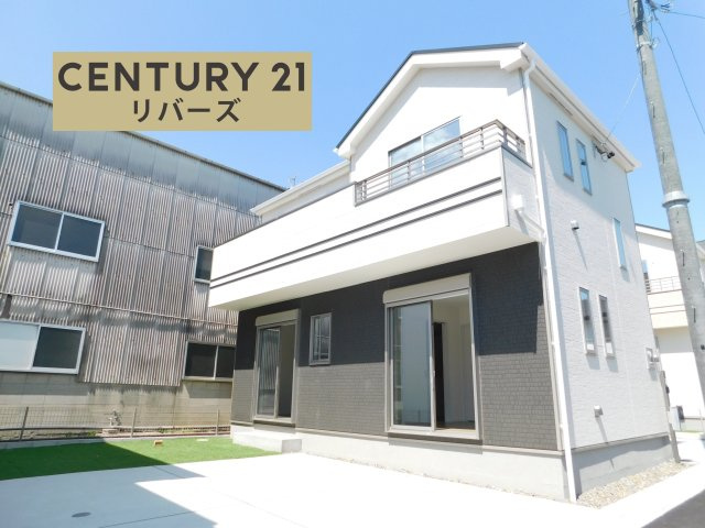 あま市新居屋鶴田の新築一戸建の外観|◇Ｂ号棟◇　　新価格！！　いつでも見学出来ます♪（お問合せ当日、平日、水曜、夜間でもＯＫ）　名鉄津島線「七宝」駅徒歩５分の好立地♪　敷地６６．８２坪！　駐車３台ＯＫ！　南に人工芝の庭付き！