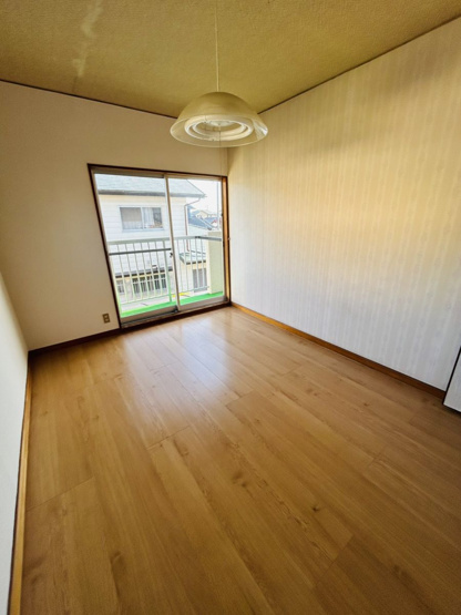 【洋室】 | 高田町濃施売家 | ２F東側洋室になります。