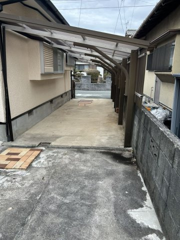 【駐車場】 | 高田町濃施売家 | 縦列で2台停められます