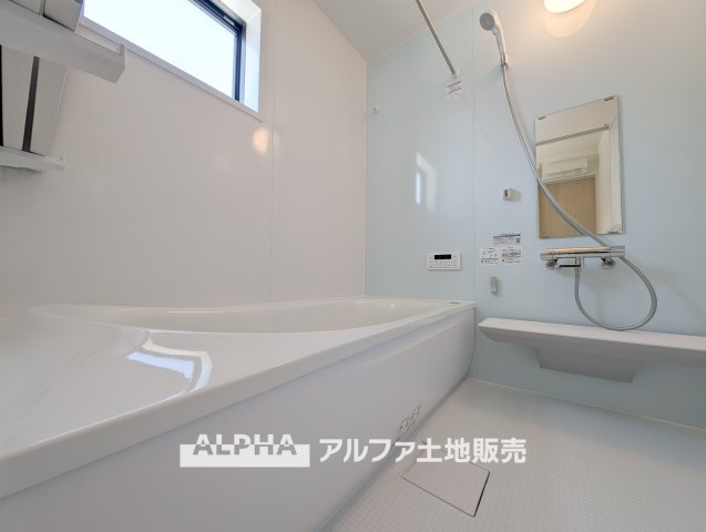 あきる野草花第5　全２棟　１号棟の浴室|【Bathroom】
◆風呂◆カビが付きにくく軽くこすれば簡単に落ちるお掃除ラクラク仕様です。