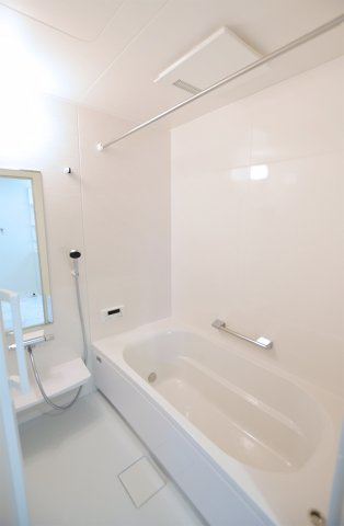 新潟市西区寺尾東1丁目の浴室