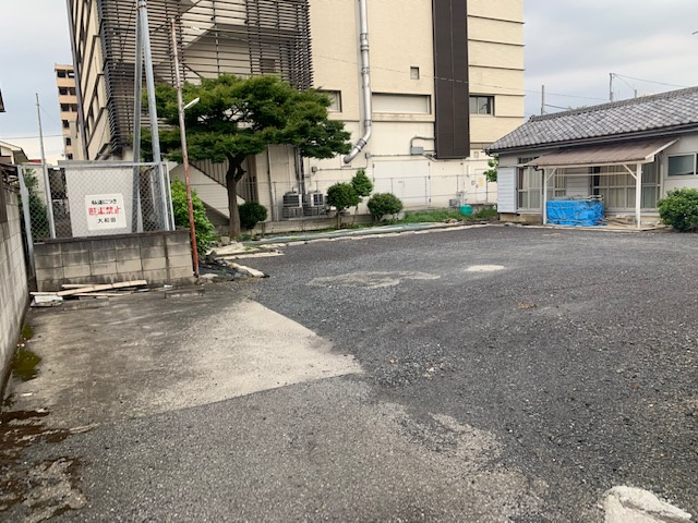 東本町駐車場