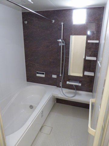 大阪市城東区永田１丁目のハイツの浴室