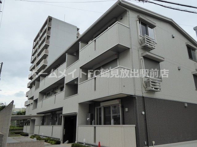 大阪市城東区永田１丁目のハイツの外観