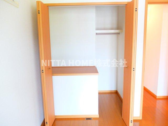 丹波市氷上町黒田のアパートの収納|大きな収納も助かります★