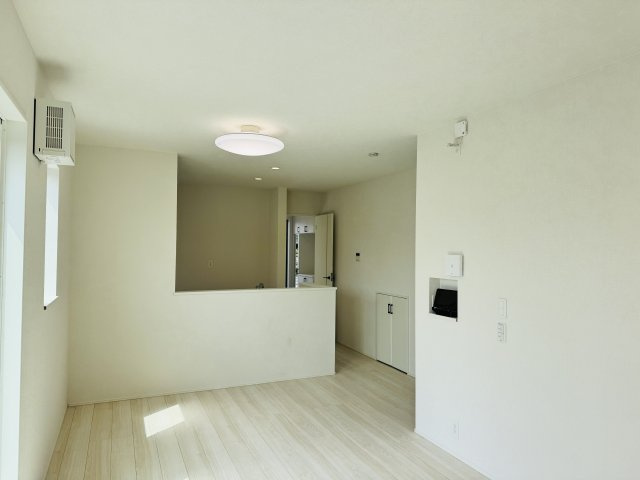 八王子市　川口町　新築一戸建て　２４ー６期の内装|～15.1帖の明るいLDKで、家族団欒の時間をお過ごしいただけます～