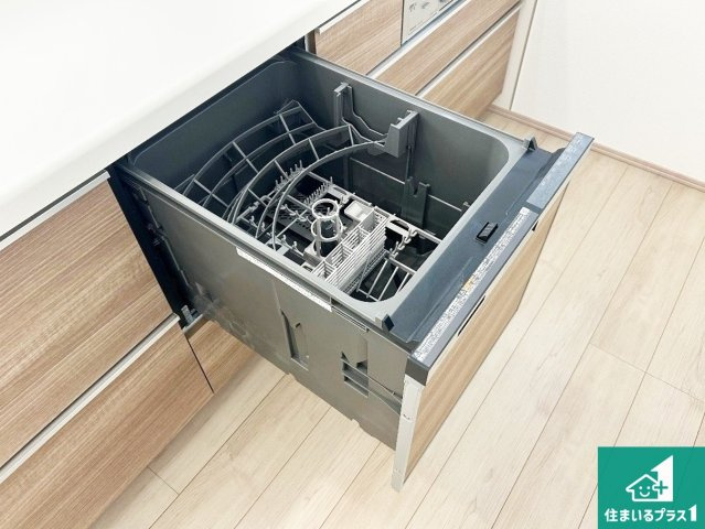♦堺市中区深井中町　新築一戸建ての設備|浄水器を内蔵！炊飯時、お茶を作る時に安心してお水を使えます！お湯と冷水、浄水と原水、シャワーの切替えもワンタッチです！