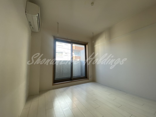 ラフィネ横浜の居間・リビング|落ち着いた雰囲気の洋室♪※同物件別部屋