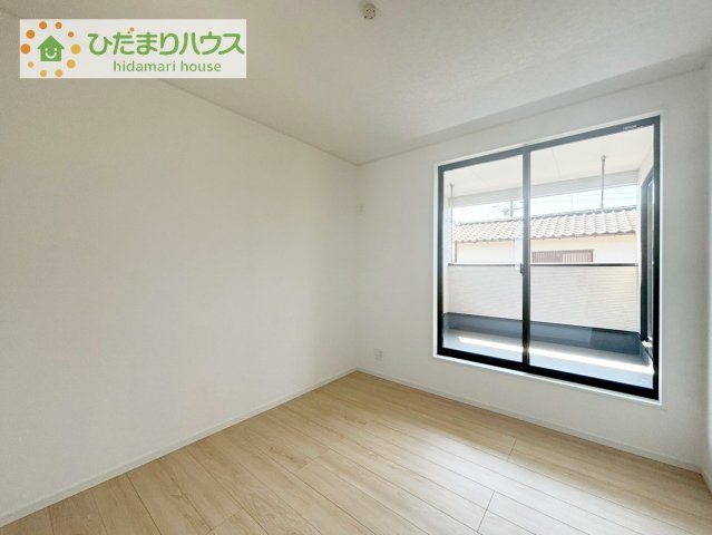 【洋室】 | つくば市森の里第7　新築戸建 | お掃除しやすく、清潔感を保てるのでダニも発生しにくいフローリング♪