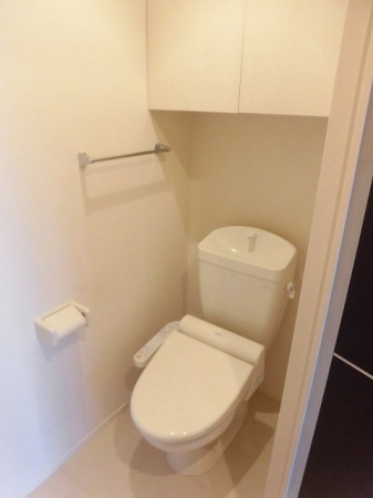 グランドソレイユ荒尾のトイレ|コンパクトで使いやすいトイレです