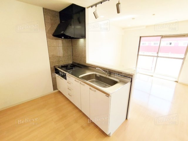 福福弐番館のキッチン|使い勝手の良いカウンターキッチンです♪