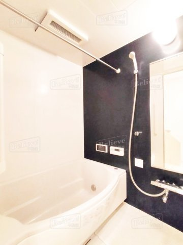 福福弐番館の浴室|追い焚き・浴室乾燥機付きのお風呂です♪