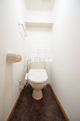 【トイレ】 | ライブ・セトウルK | 落ち着いた色調のトイレ