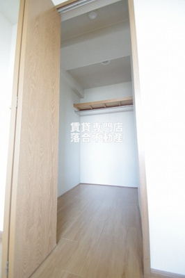 【収納】 | ライブ・セトウルK | 便利なウォークインクローゼット♪