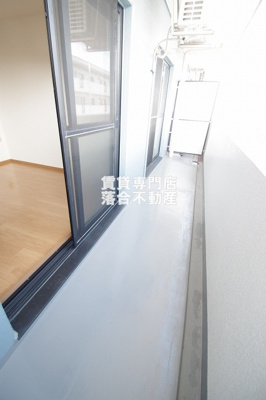 【バルコニー】 | ライブ・セトウルK | 南東向き◎広々としたバルコニー