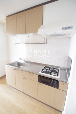 【キッチン】 | ライブ・セトウルK | 広々としたキッチン♪