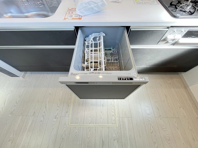 【キッチン】 | 春日市白水ヶ丘2丁目5期　2号棟（全2棟）【仲介手数料無料・0円】 | 施工例。施工例は完成時と異なる場合があります。