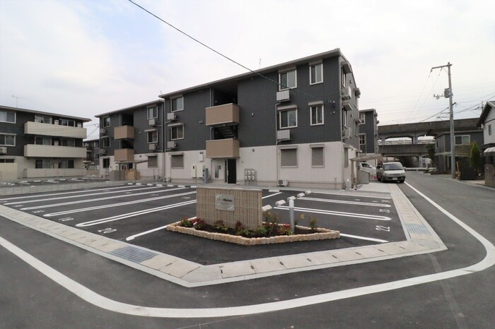プラトー　B棟の駐車場