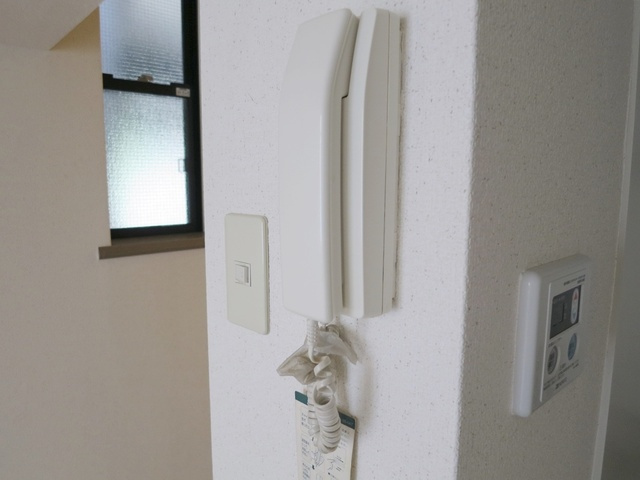 メゾン南のセキュリティ|インターホンがあるので訪問者の確認ができます♪