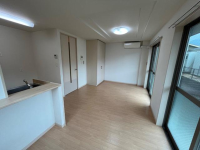 【居間・リビング】 | M・コンフォール | エアコン付きです