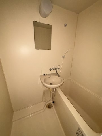 プレアール寝屋川高柳の浴室