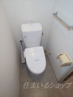 エモーション　Ｂ棟のトイレ|シャワートイレ新品
