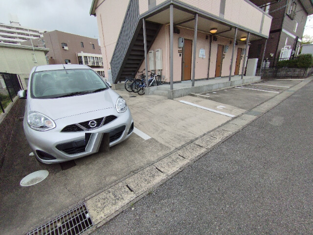 セジュール光ヶ丘の駐車場