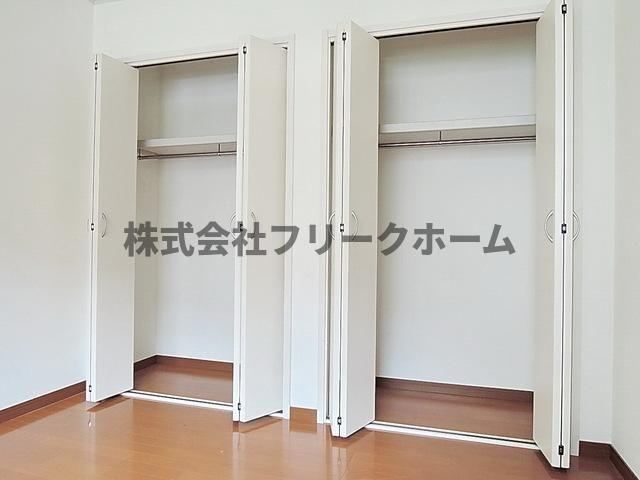 三鷹市下連雀５丁目のアパートの収納