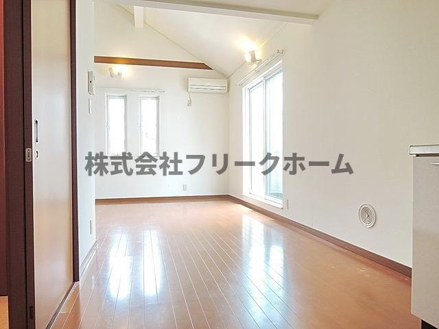 三鷹市下連雀５丁目のアパートの寝室