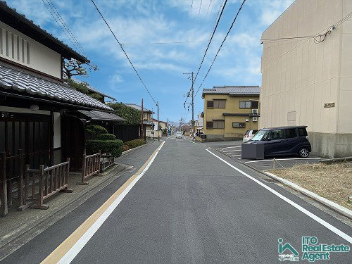鷹峯光悦町 建築条件付土地 Aの前面道路含む現地写真