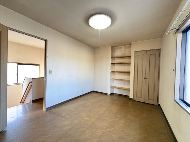 高野台南5丁目中古戸建の洋室