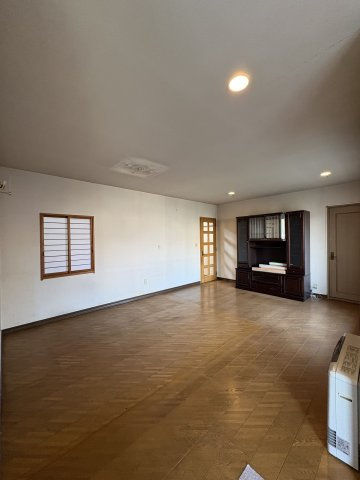 高野台南5丁目中古戸建の居間・リビング