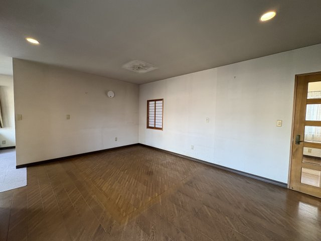 高野台南5丁目中古戸建の居間・リビング