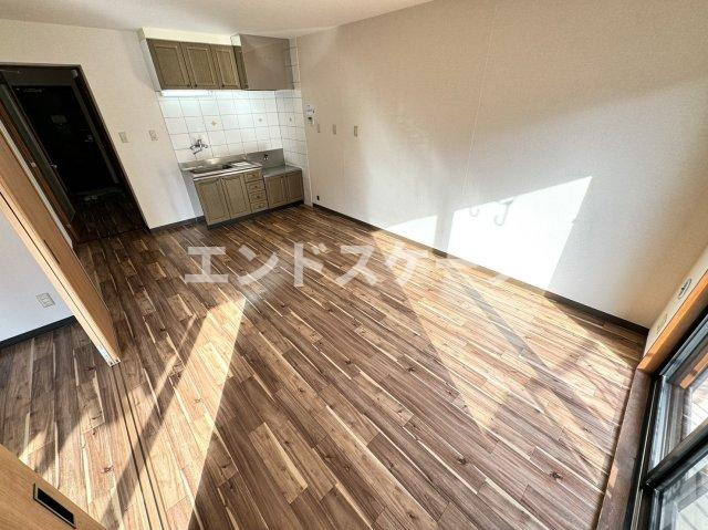 エディフィスＫＴの居間・リビング|高崎、前橋、伊勢崎エリアのお部屋探しはエンドスケープまで！お客様の理想お聞かせ下さい♪