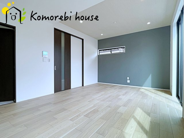 大宮南中丸　新築一戸建て　グリーンガーデン　Aの居間・リビング|26.4.6撮影済み