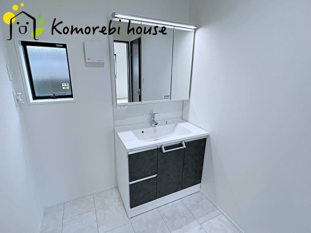 大宮南中丸　新築一戸建て　グリーンガーデン　Aの独立洗面台|26.4.6撮影済み