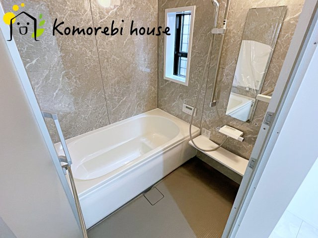 大宮南中丸　新築一戸建て　グリーンガーデン　Aの浴室|26.4.6撮影済み
