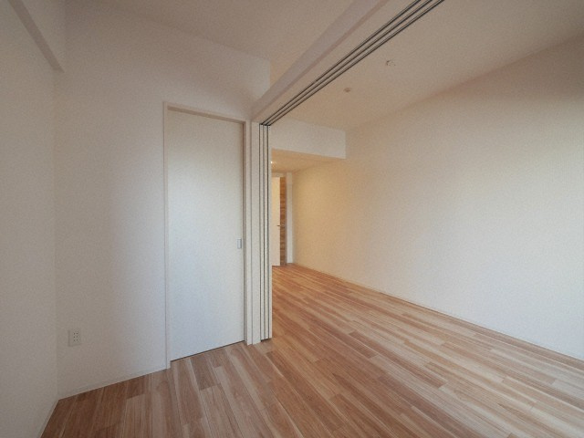 セレニテ西中島アリア弐番館の洋室