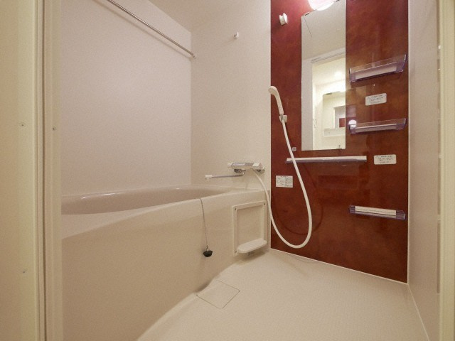 セレニテ西中島アリア弐番館の浴室