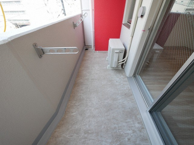 セレニテ西中島アリア弐番館のバルコニー