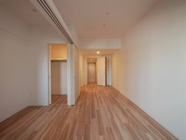 セレニテ西中島アリア弐番館の居間・リビング