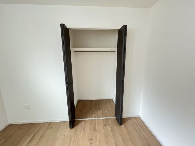 【収納】 | 福岡市早良区次郎丸4丁目2期　1号棟（全3棟）【仲介手数料無料・0円】 | 施工例。施工例は完成時と異なる場合があります。