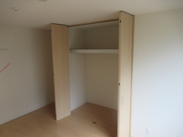アゼリア宮上　Ｃ棟の収納