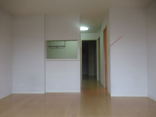 アゼリア宮上　Ｃ棟の居間・リビング