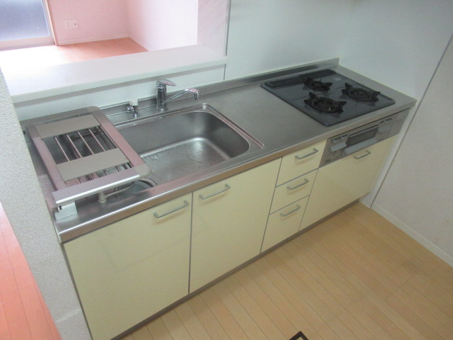 アゼリア宮上　Ｃ棟のキッチン