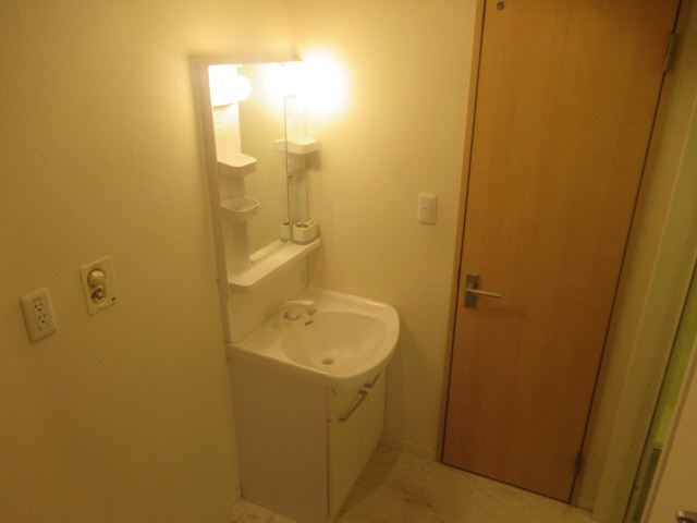 アゼリア宮上　Ｃ棟の洗面所